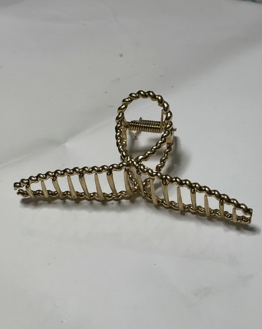 Large Gold Twisted Metal Claw Clip for Women | Strong Grip Braided Design Hair Jaw Clip